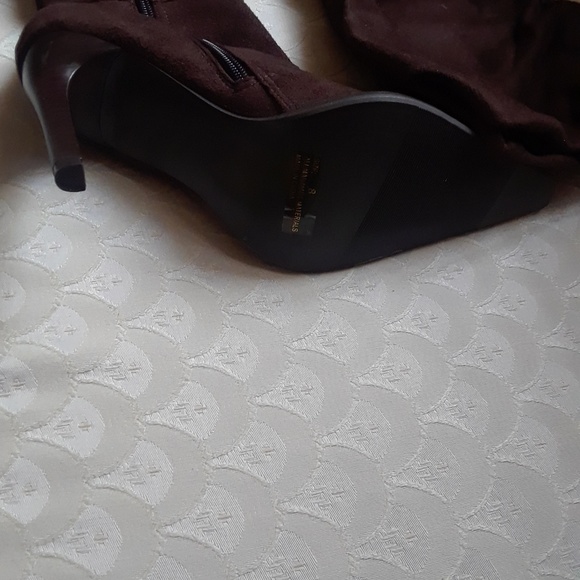 Boots - Picture 3 of 3